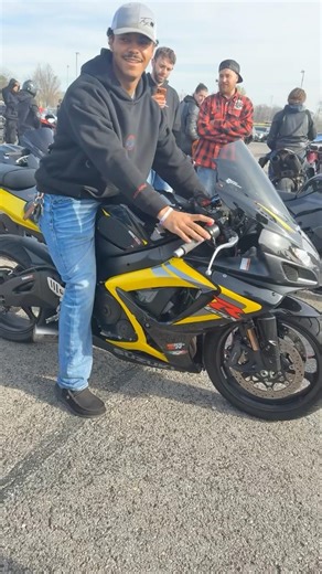 GSXR 750 pure exhaust sound ❤️ #rosriding