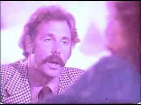 "The Laughing Policeman" - trailer Walter Mathau