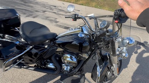 Student Eric Bernstein (Age 78) helps demonstrate Lock & Lean’s mounting and dismounting technique. Another WHY (Wolfe Helping You) video. www.lockandlean.com | Lock and Lean Precision Motorcycle Riding LLC