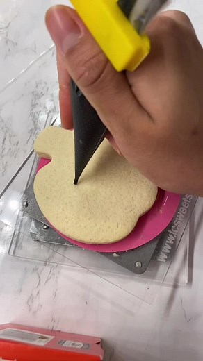 Spooky Cookies 🎃👻 #Boo #sanantoniofoodie #sanantonio #decoratedcookies #fyo #foryoupage #FootlongShuffle #pumpkincookies