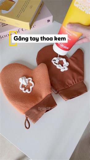 Test găng tay bôi kem body loại vải và loại da ✅ #gangtaythoakem #gangtayboikem #baotaythoakem