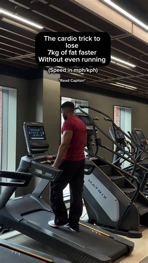 Save it or lose it 🔥⬇️ This is a 30mins Treadmill cardio trick, it’s all you need to do: Warm-up: 2 minutes at Incline 0, Speed 2.5 mph, 4.5 kph 1️⃣. Minutes 3-7 Incline 5 Speed: 3 mph Speed: 4.8 kph 2️⃣. Minutes 8-12 Incline 8 Speed: 3.8 Speed: 6.1 kph 3️⃣. Minutes 13-17 Incline 11 Speed: 4 mph Speed: 6.4 kph 4️⃣. Minutes 18-22 Incline 9 Speed: 3 mph Speed: 6.4 kph 5️⃣. Minutes 23-25 Incline 12 Speed: 4 mph Speed: 6.4 kph 6️⃣. Minutes 26-28 Incline 10 Speed: 3.5 mph Speed: 5.6 kph 7️⃣. Minutes