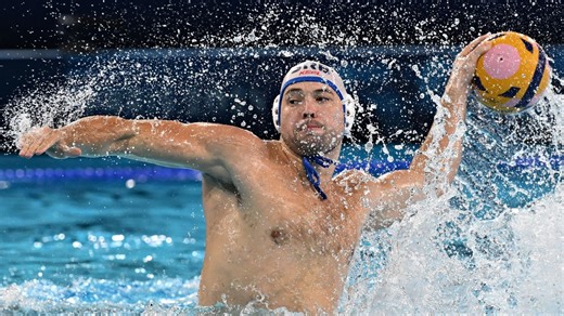 Serbia men's water polo bounces back with win over France