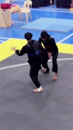 Mastering Silat Techniques Against Opponents