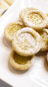 RECIPE HERE: https://www.sixsistersstuff.com/recipe/lemon-bar-cookie-cups/ I have been on a major lemon kick now that it’s officially spring and these Lemon Bar Cookie Cups are just what I needed! | Six Sisters' Stuff