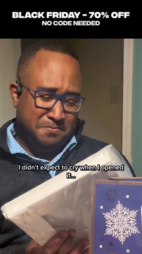 BLACK FRIDAY - 70% OFF FREE Shipping! Some Generations Never Met… Until Now. Start your portrait with $0 Down - pay only if you love it What if you could bring your grandfather, your newborn, and your daughter… all into one portrait? ✔ Start with $0 down ✔ See the preview before we ship ✔ Pay only if you love it ✔ Up to 70% OFF for a limited time 💡 Science confirms: Seeing images of loved ones activates the part of the brain linked to comfort and connection. BLACK FRIDAY - 70% OFF FREE Shipping