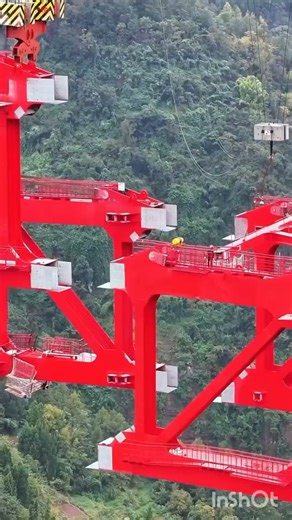 The Fenglai Grand Bridge on Wuhan-Liangshan Expressway, currently under construction#amazingchina