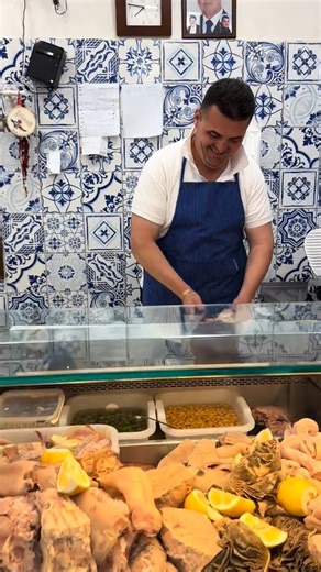 39K views · 455 reactions | Un cliente affezionato, che ha cambiato le cose a Santa Maria La Carità#cookingfun #cookingwithlove #cookingvideos #cookingtips #cokingram #grandparents #grandparents | Zio Paul Cooking | Facebook