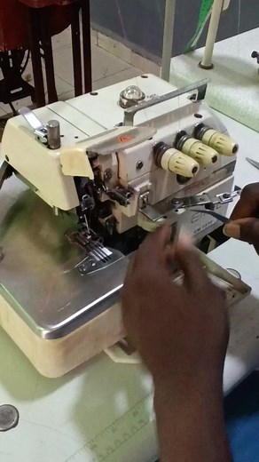 How to thread Your interlocking/weaving machine _ pt2 #howtosew #fashiondesigner #foryoupageofficiall #tiktokghana🇬🇭 #trend #fyp #fashiontiktok #GEN321Designs #weavingmachine #weavingmachine #viral #trending #tiktokviral #tiktoknigeria🇳🇬 #interlocking #machine #sewingtiktok #sewingforyoupage #sewingmachine