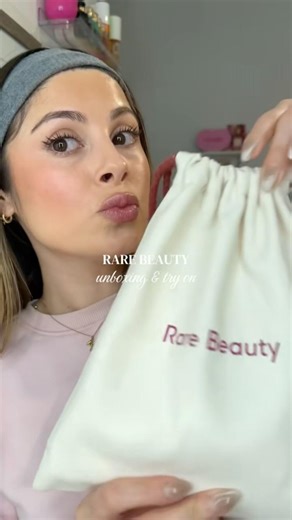 Rare beauty PR unboxing ✨#shorts #rarebeauty #prunboxinghaul #makeuptryon