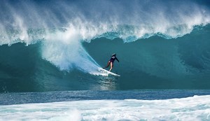 2.5K views · 39 reactions | After finding out she was pregnant with her first child, Bethany Hamilton was invited to compete in a specialty heat during the 2014 Billabong Pipeline Masters on the North Shore of Oahu. The opportunity and the challenge was too big to turn down. Bethany Hamilton Unstoppable The Film is now playing in theaters nationwide. | The Inertia | Facebook