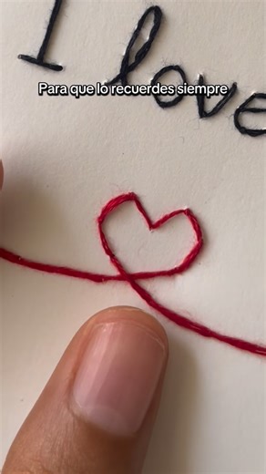 Trinitarias on Instagram: "Embroidered Note 💌 El regalo ideal para san Valentín ✨"