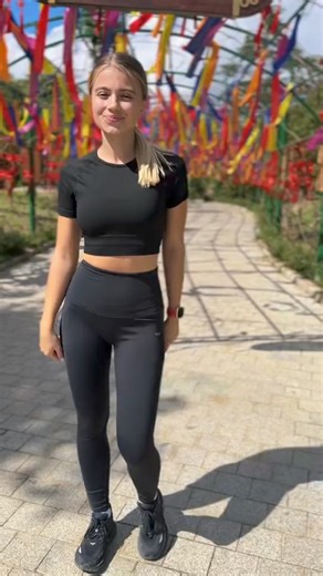 Asereje 🤪 #dance #fyp | Martina Mikeskova