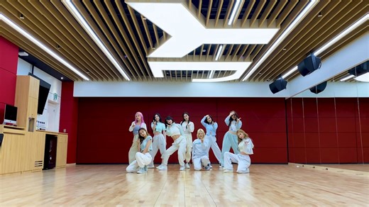 TWICE “Alcohol-Free” Dance Practice Video