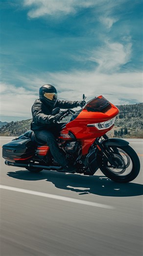 Race inspired. Street smasher. The 2026 Harley-Davidson CVO Road Glide ST finds a rhythm fast. The moto-bar setup, the six-inch risers, the clean bite of the floating rotors. Once it’s rolling, it feels like the bike is zeroing in on whatever stretch of asphalt is still untouched ahead of you. Check it out ➡️ h-d.com/cvoroadglidest | Harley-Davidson