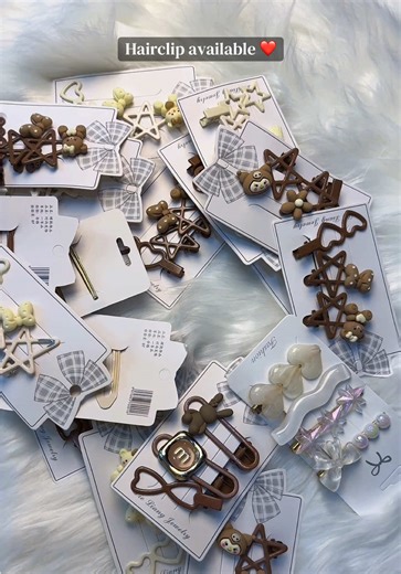 Stylish Hairclips Now Available in Our Shop! ❤️