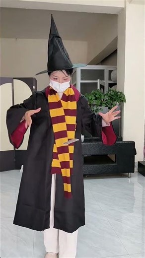 Master Magic: Unveil the Secrets with a Female Magician