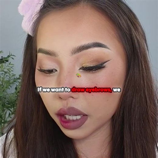 Unlock the secrets to flawless eyebrows with this essential guide! This video dives into the must-have tools for achieving that perfect brow shape. Discover the magic of eyebrow concealer and why having the right shade (number 15 from Saifol or Korea) is crucial. Whether you’re a makeup novice or a beauty pro, using the right brush makes all the difference. Elevate your makeup game and master the art of eyebrow drawing! Grab your tools and get ready to transform your look. ✨ #EyebrowTutorial #Ma