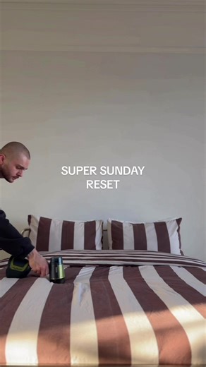 In the spirit of it being the first super Sunday reset of 2026 I decided to do some of the tasks I often just forget about like flipping the mattress and cleaning the blinds (these were gross) 🤢 HAPPY SUNDAY ALL!! 🕺🏼 * @Dyson UK items featured have been very kindly Ad/Gifted as I’m a brand ambassador 🥰 #sundayreset #weeklyreset #cleaninghacks #cleanwithme