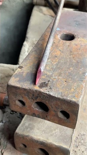 Hot-Fitting a Handle on a Karahi Spatula 🔥 | Traditional Blacksmithing #shorts