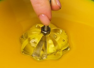 How to make candles at home | 5-Minute Crafts UK