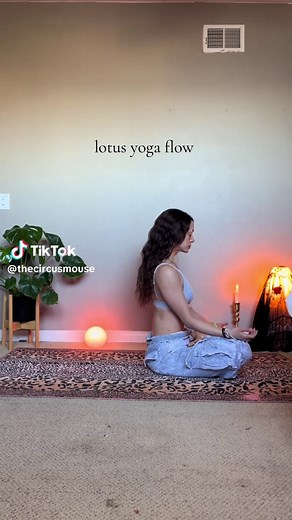 Mastering the Full Lotus Pose in Yoga Flow