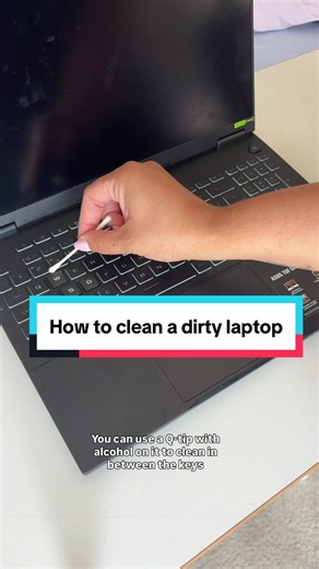 Dust and hair stuck between your laptop keys? 💻 This easy laptop cleaning routine helps lift buildup from your keyboard and clean up your screen too. Need the rest of your home office cleaned too? Book a cleaner on Homeaglow ✨ #cleaningtips #cleaninghacks #laptop #keyboard #homeoffice