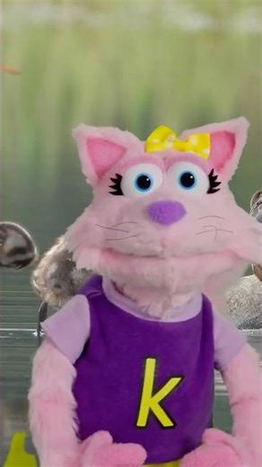 🦆 What Sound Does a Duck Make? | Quack Quack at the Duck Pond!