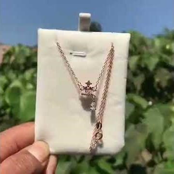 Licer Women's Niche Luxury Diamond Crown Pendant Necklace