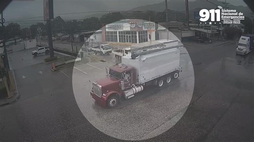 🎥Gracias al monitoreo del 911, se capturó a un sujeto presuntamente involucrado en un atropello que dejó una persona herida en la carretera a Choloma. #NuestraMisiónSalvarVidas #EstamosOperando #911Honduras