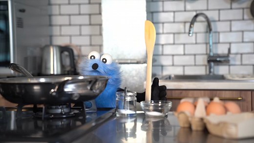 Dynamic Puppet Sunsun Animation for iPhone15