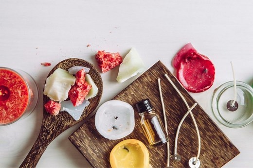 How to Dispose of Candle Wax - DIY products 101