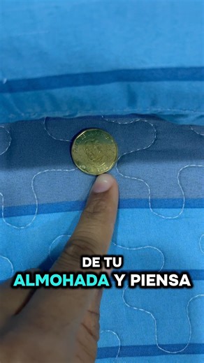 🪙 coloca una moneda debajo de tu almohada antes de dormir#rituales #dinero #abundancia #prosperidad