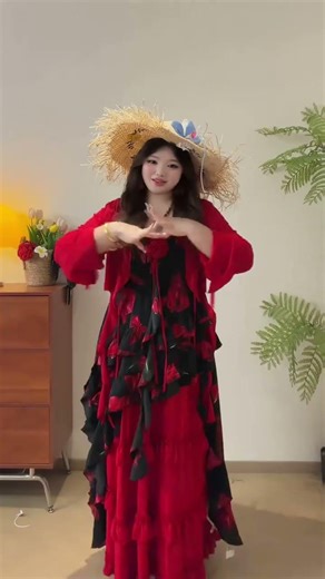 Perfect Outfit for Plus-Size Fun Days Out