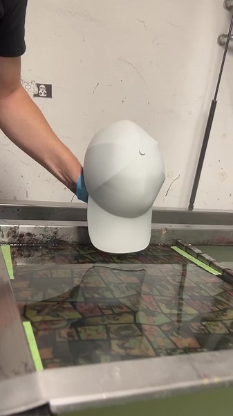 ‏Hydro Dipping Basecap #satisfyingvideo