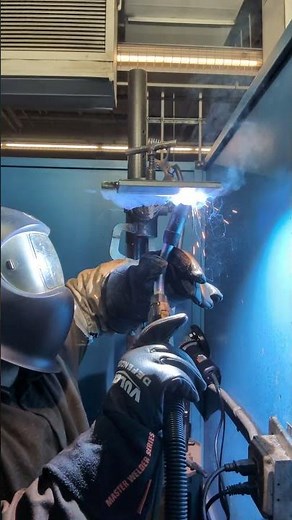 Flux core weld overhead 4g