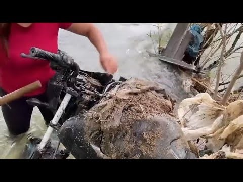 Reviving a Motor Left Underwater for 38 Years Restoration & First Start!