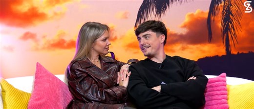 “Je sais que dans Les Apprentis Champions…” : Adixia attirée par les femmes, elle révèle avoir eu un rapprochement avec une candidate - Télé 2 Semaines