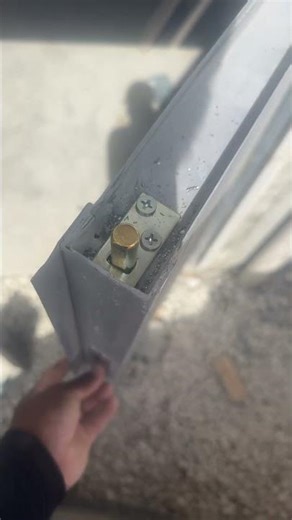 Flush bolt installation