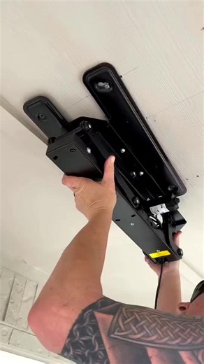 Adiós reflejos en tu pantalla. Tu TV se mueve sola. Soportes Motorizados para TV hasta 100 pulgadas de pared, techo y pie. #tvshows #amazondeals #livingroom #decohome #unboxing