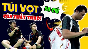 58K views · 740 reactions | Đại địa chấn, Giáo Sư Thạo hiên ngang xách vào sân nguyên chiếc túi vợt cầu lông siêu cấp vip pro nên Sĩ Phương và Nhu Smoke “mượn nhẹ” để review cho các lông thủ. Hú hồn thay bên trong có hơn một chục cây vợt trị giá trên 50 Củ và mời các bạn cùng xem đó là các siêu phẩm gì nhé!!! | Cộng Đồng Cầu Lông Việt Nam - Vnbadminton | Facebook