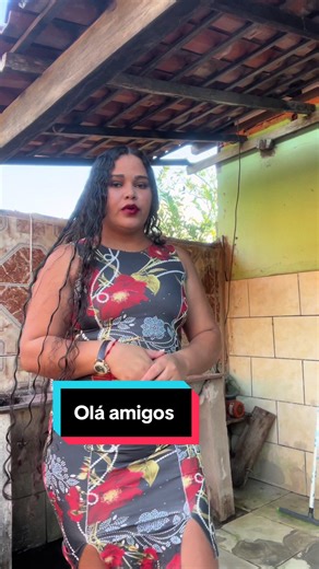 Biquíni pequeno e a experiência na piscina