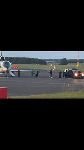 @SkySports_Keith 🚨 🛩️ VIDEO EXCLUSIVE: Granit Xhaka has landed in the North East to sign for Sunderland! 🎥 Watch @SkySportsNews video (below) of the Swiss international landing by private jet this evening this — alongside #SAFC owner Kyril Louis Dreyfus, who’s got his man. 🩺 💰 The 32-year-old will have his #SAFC medical tomorrow ahead of his £17.3m move from Bayer Leverkusen. 🔝 🇨🇭 Terrific signing for #SAFC who want experience in their engine room ahead of Premier League return… | Sunder