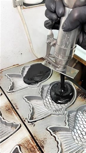 Black chocolate fish 🍫 #japanesefood #sweet