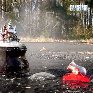 This small but effective desktop cannon is going to level up your office game. 💣 | Interesting Engineering