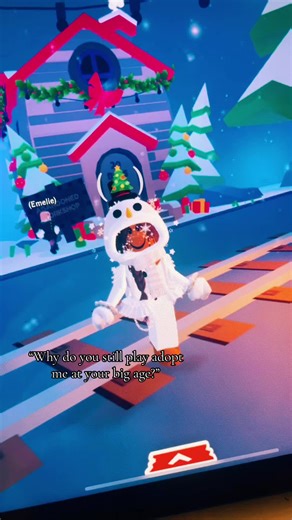 Who dat in the back //@💓💎 Emeliexz💕🐈‍⬛ // ~You never get too old for adopt me~ #adm #christmas #stop #fyp #vibes