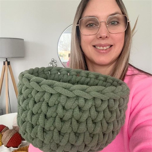 1 Hour Crochet Basket Pattern and Tutorial | Chunky Cord - Etsy