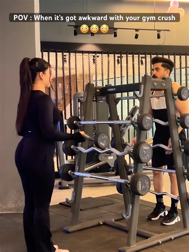 It’s got really awkward 😢 #gym #gymgirl #funny #awkward #memes