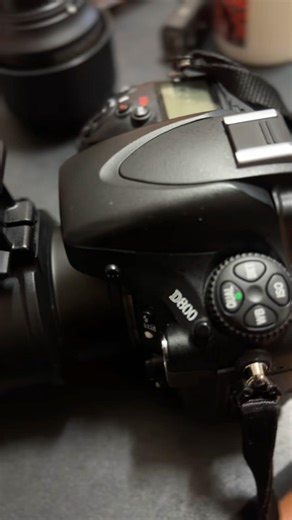Nikon d800 dslr with 70-200 vr nikkor lens worth buying in 2026? 🤔🤗🫰🖐️ #nikon #portrait #winter