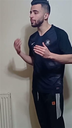 مجرم يفكر نفسه بمسرح ستاند أب 🎤💀